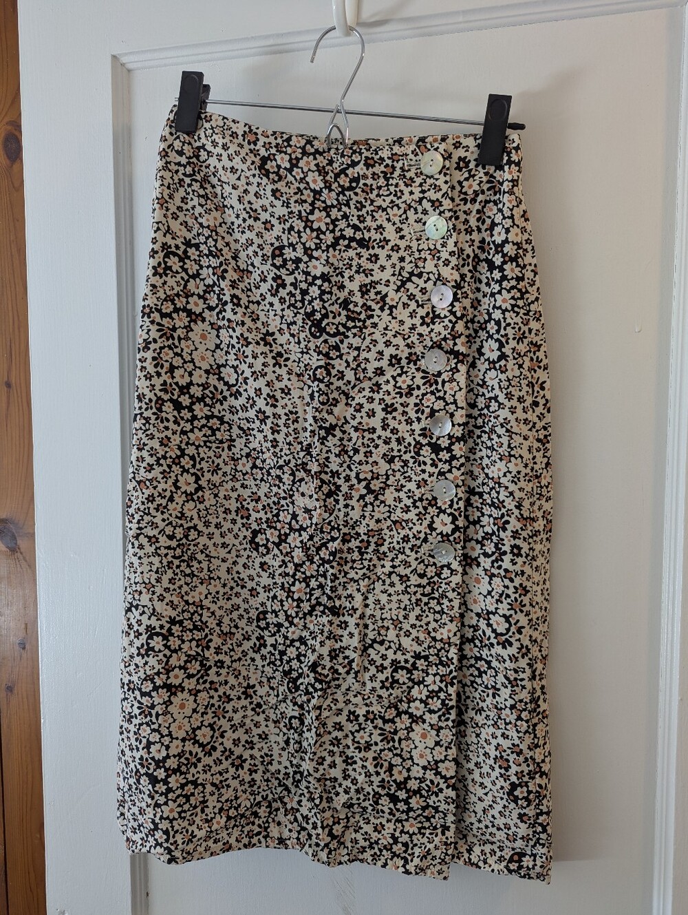 Madewell Side-Button Straight Midi Skirt in Daisy Groove Size 0